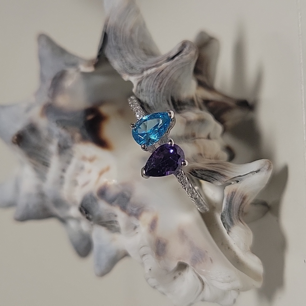 Blue and amethyst pear-shaped CZ ring - Picture 3 of 10
